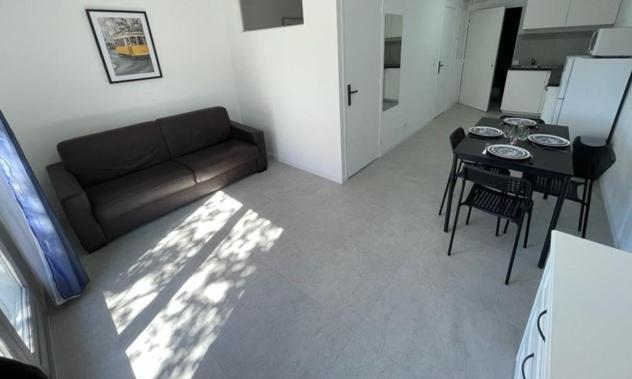 Appartement 30 M2, Piscine Et Parking Prive มูอองส์ ซาร์ตูซ์ ภายนอก รูปภาพ