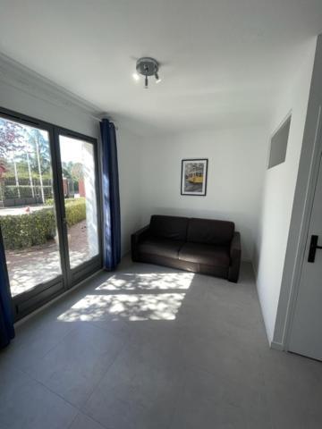 Appartement 30 M2, Piscine Et Parking Prive มูอองส์ ซาร์ตูซ์ ภายนอก รูปภาพ