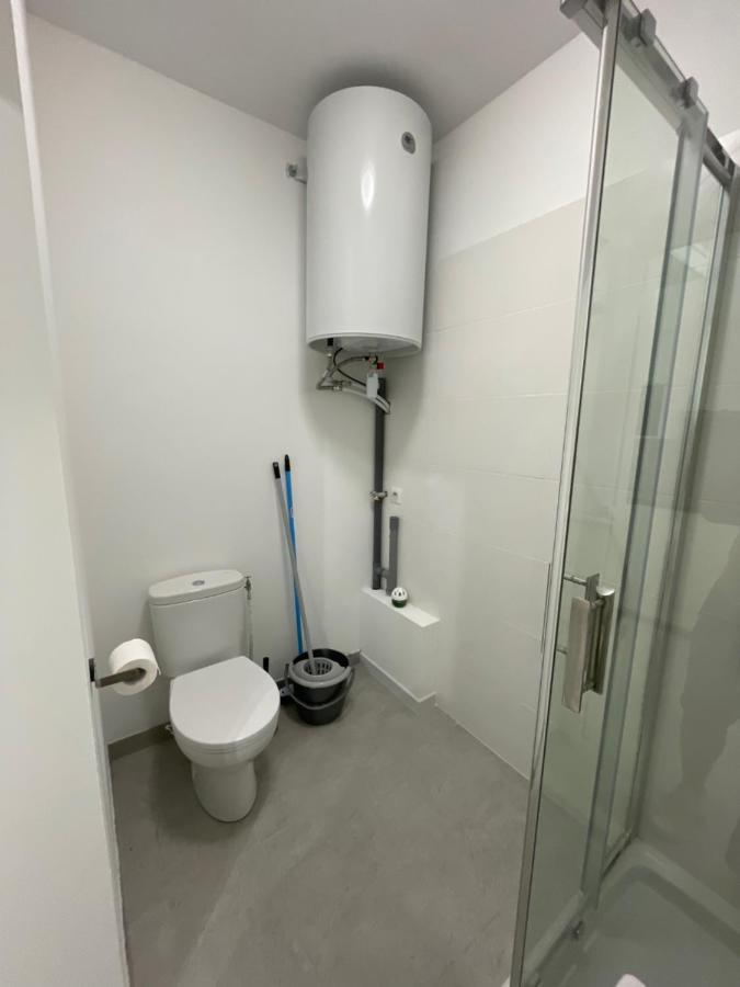 Appartement 30 M2, Piscine Et Parking Prive มูอองส์ ซาร์ตูซ์ ภายนอก รูปภาพ