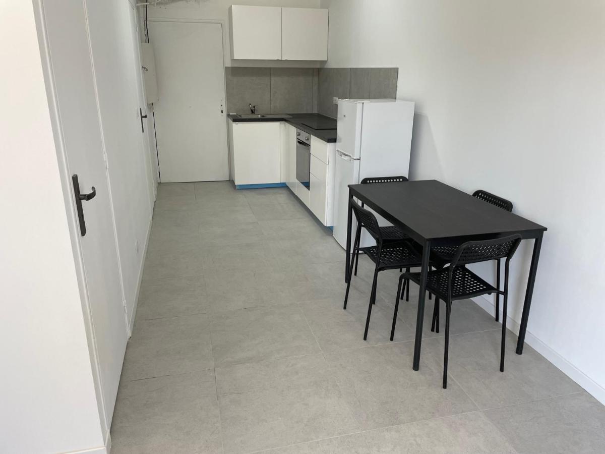 Appartement 30 M2, Piscine Et Parking Prive มูอองส์ ซาร์ตูซ์ ภายนอก รูปภาพ
