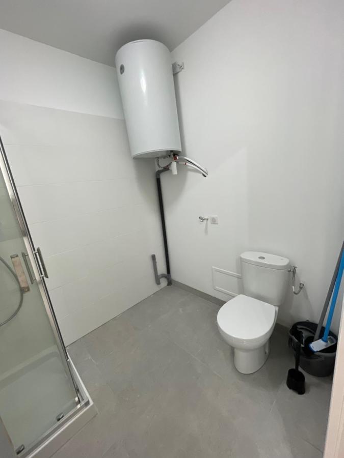 Appartement 30 M2, Piscine Et Parking Prive มูอองส์ ซาร์ตูซ์ ภายนอก รูปภาพ