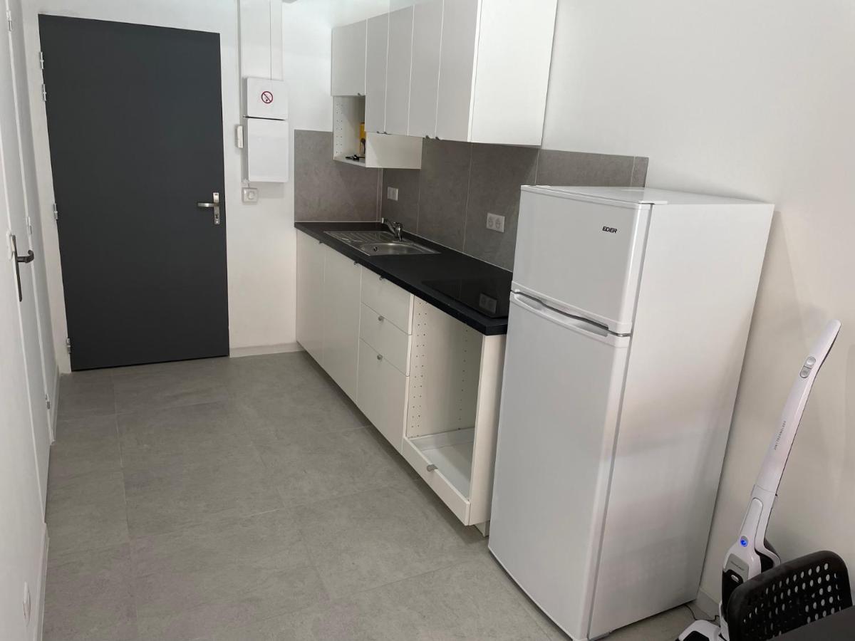 Appartement 30 M2, Piscine Et Parking Prive มูอองส์ ซาร์ตูซ์ ภายนอก รูปภาพ